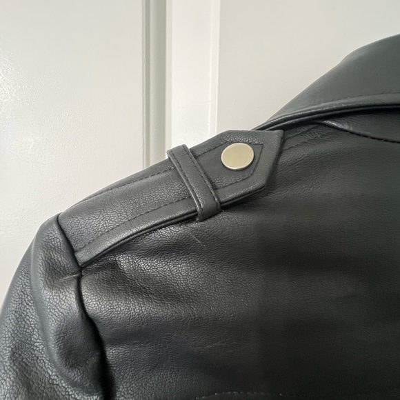 Leather Jacket - Picture 5 of 5
